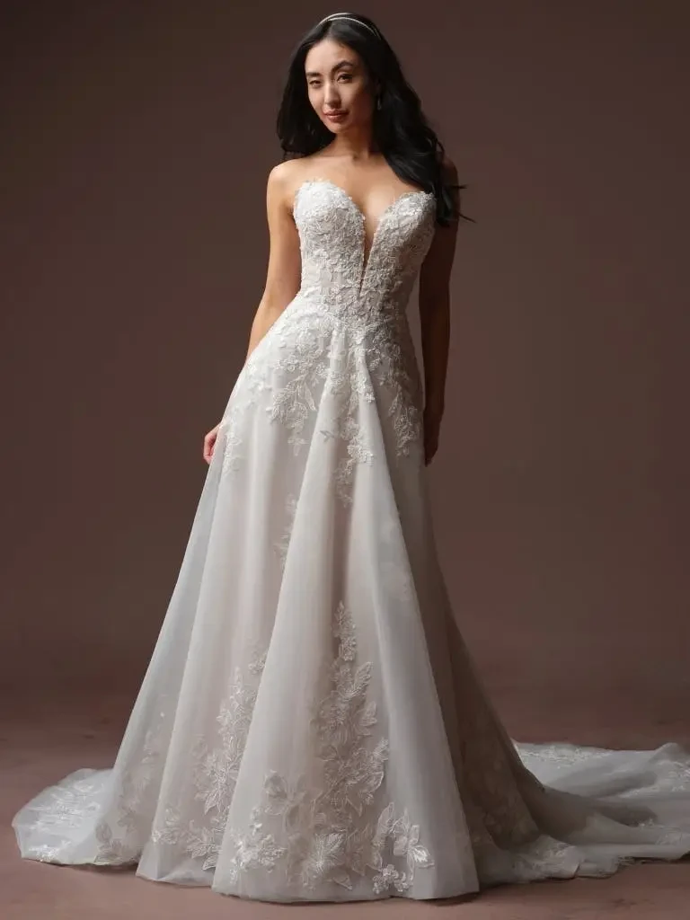 Summer 2026 Bridal Fashion: Lightweight Styles for Colorado Mountains Image