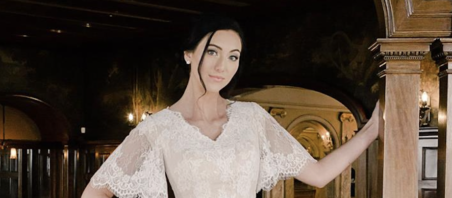 Discover Affordable Elegance: Dora Grace Bridal Windsor’s Off-the-Rack Collection!. Desktop Image