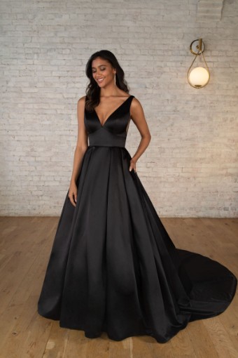 Stella York Style #7755-SP23-SY #2 default (IV-PL) Ivory Gown w Porcelain Tulle Side Plunge thumbnail