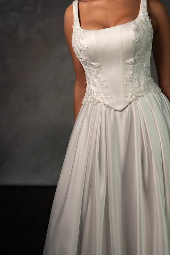 Essense of Australia Style #D4290 #2 (IVR) Ivory thumbnail
