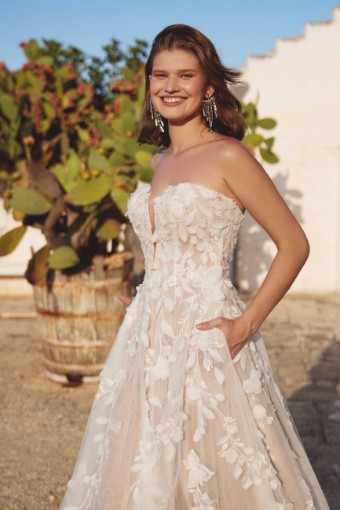 Lillian West Style #66398NLND #2 Ivory/Latte thumbnail