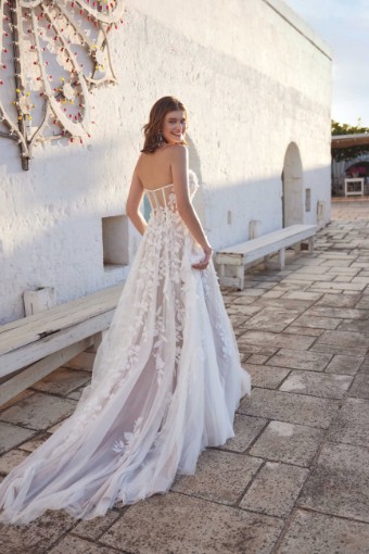 Lillian West Style #66398NLND #5 Ivory/Latte thumbnail