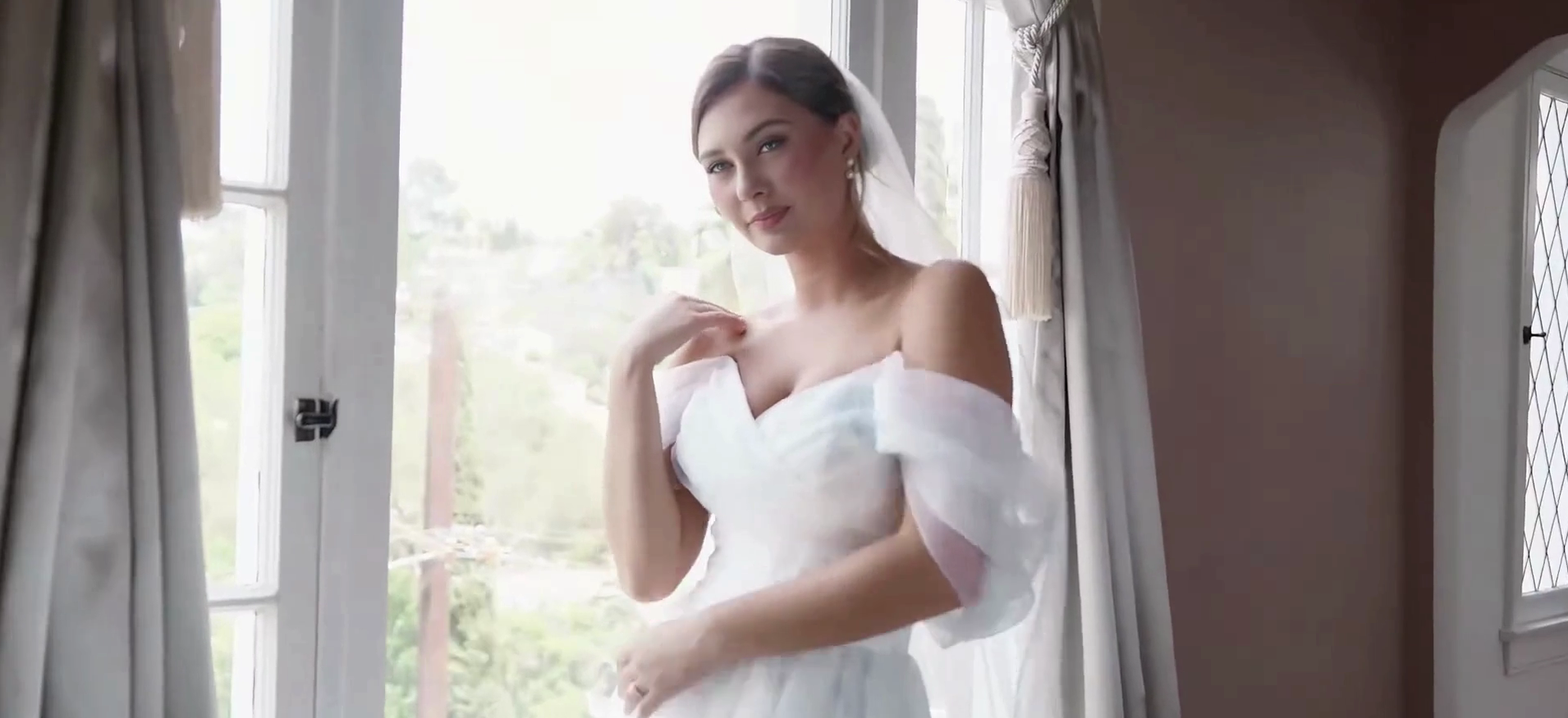 Bridal Collection Desktop Banner